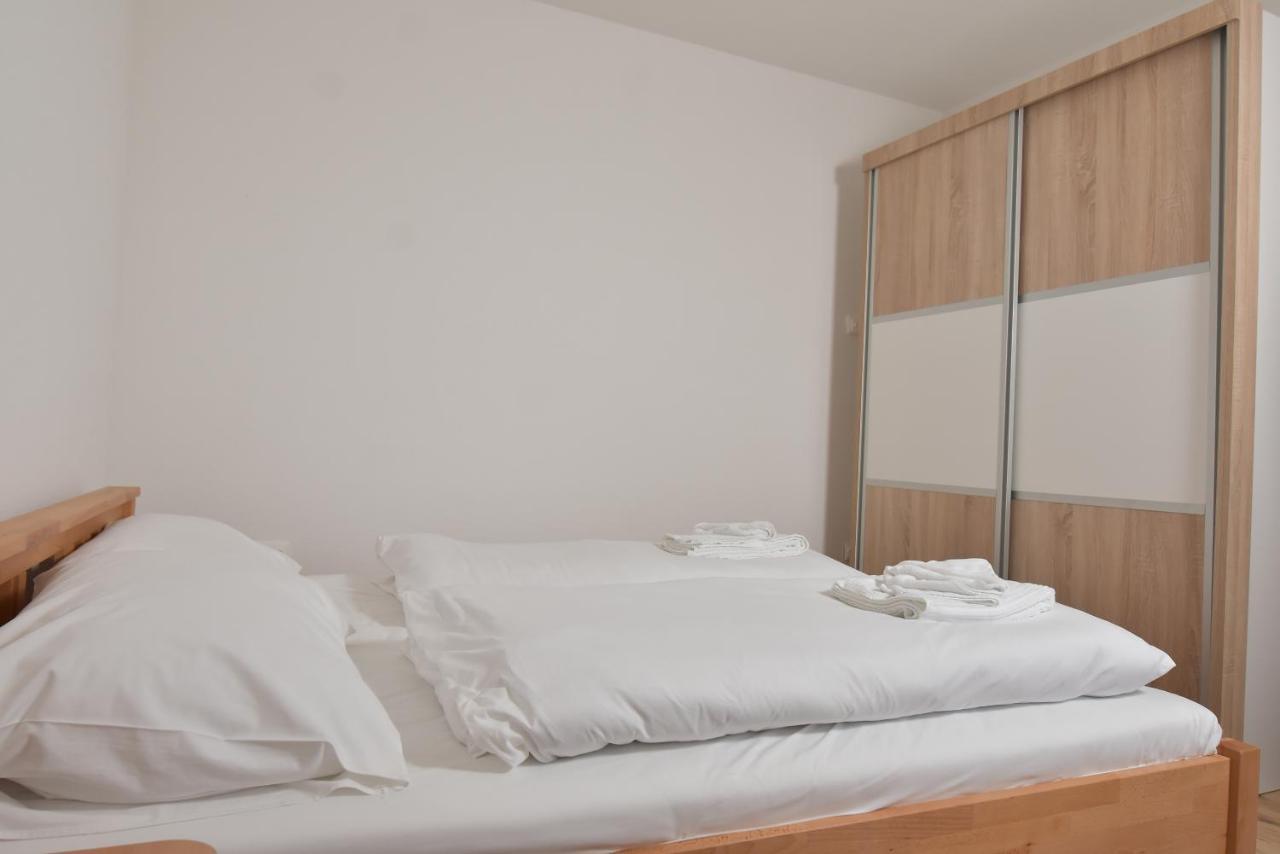 Apartments Villa Deja Τζαχορίνα Εξωτερικό φωτογραφία