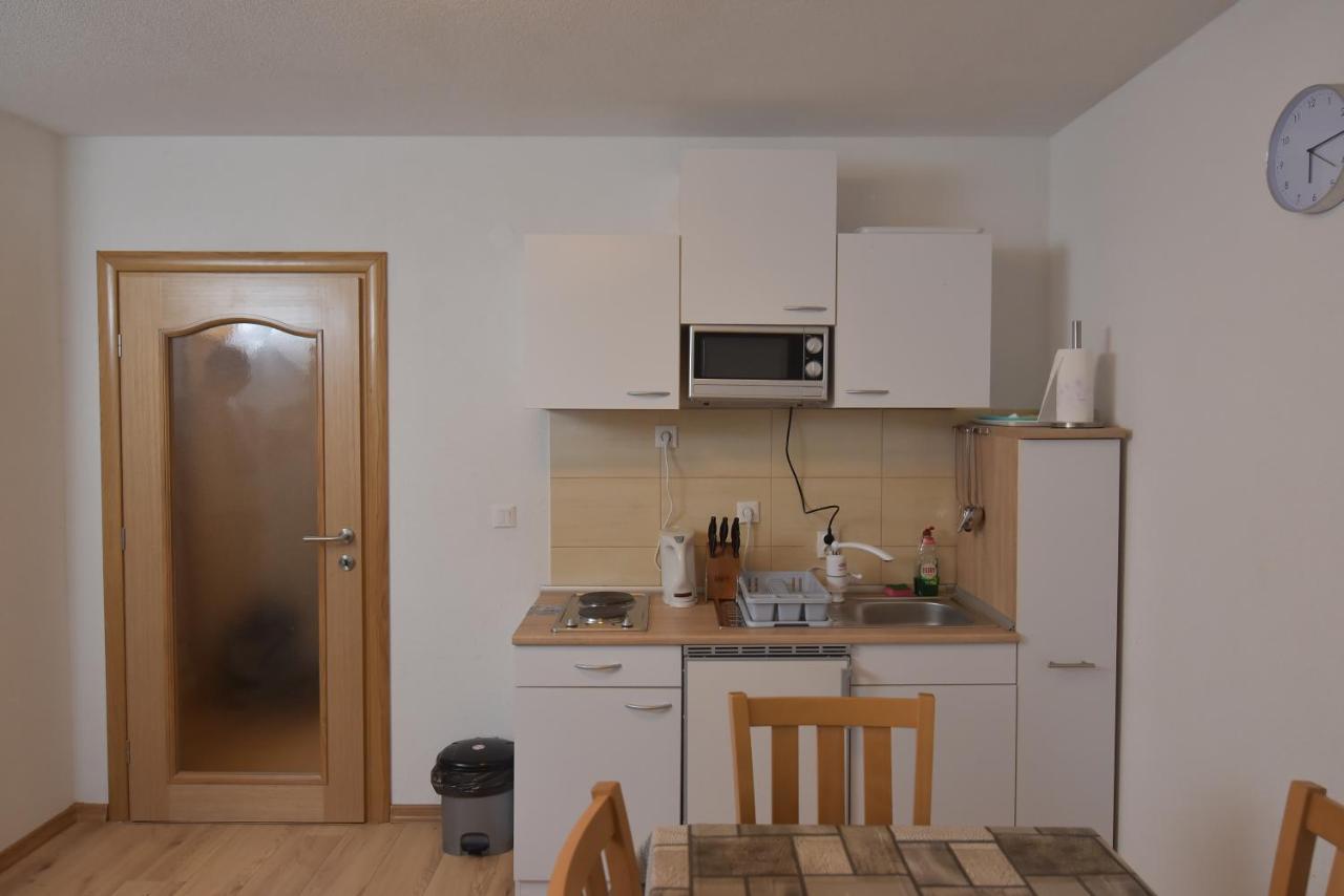 Apartments Villa Deja Τζαχορίνα Εξωτερικό φωτογραφία