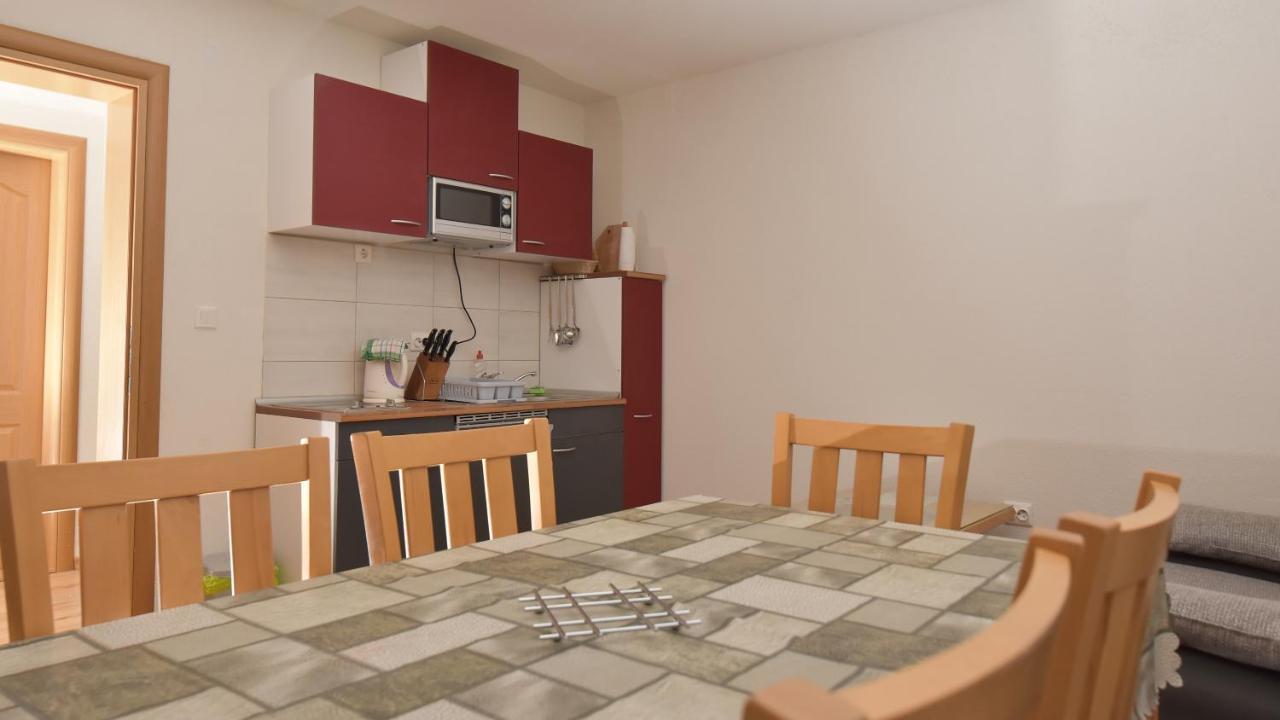 Apartments Villa Deja Τζαχορίνα Εξωτερικό φωτογραφία