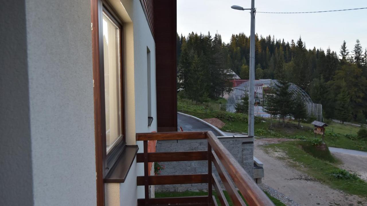 Apartments Villa Deja Τζαχορίνα Εξωτερικό φωτογραφία