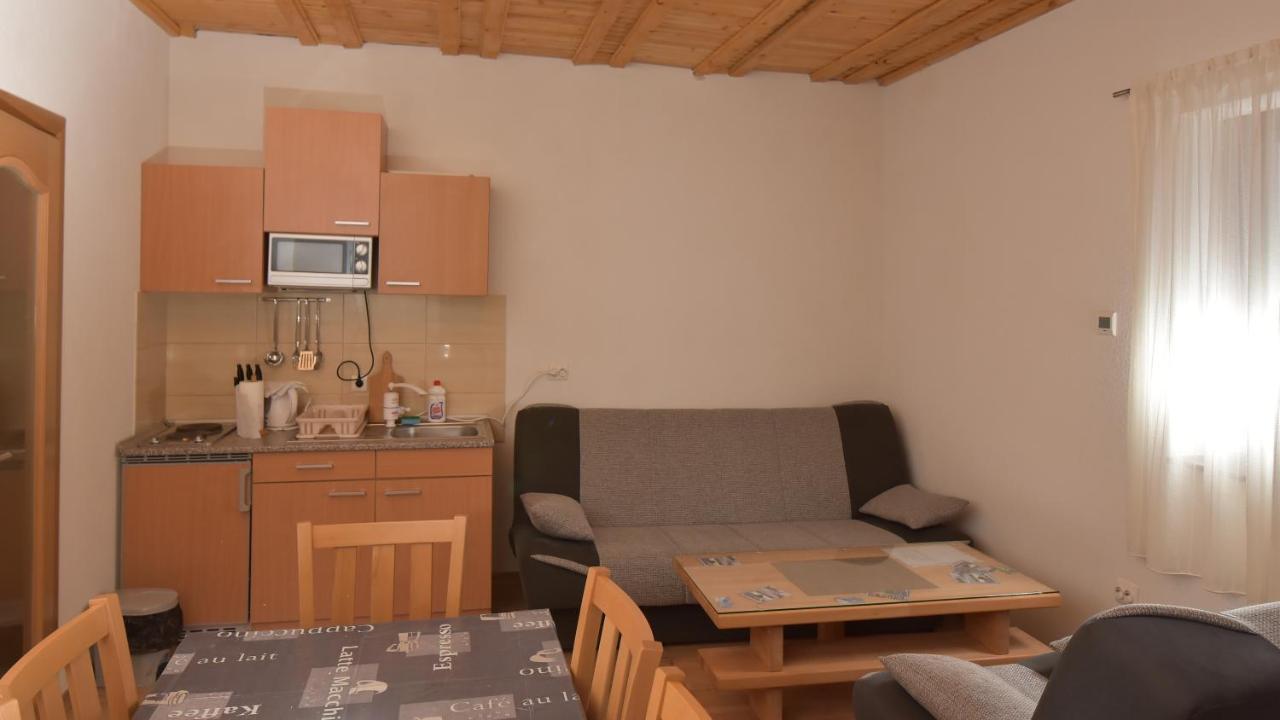 Apartments Villa Deja Τζαχορίνα Εξωτερικό φωτογραφία