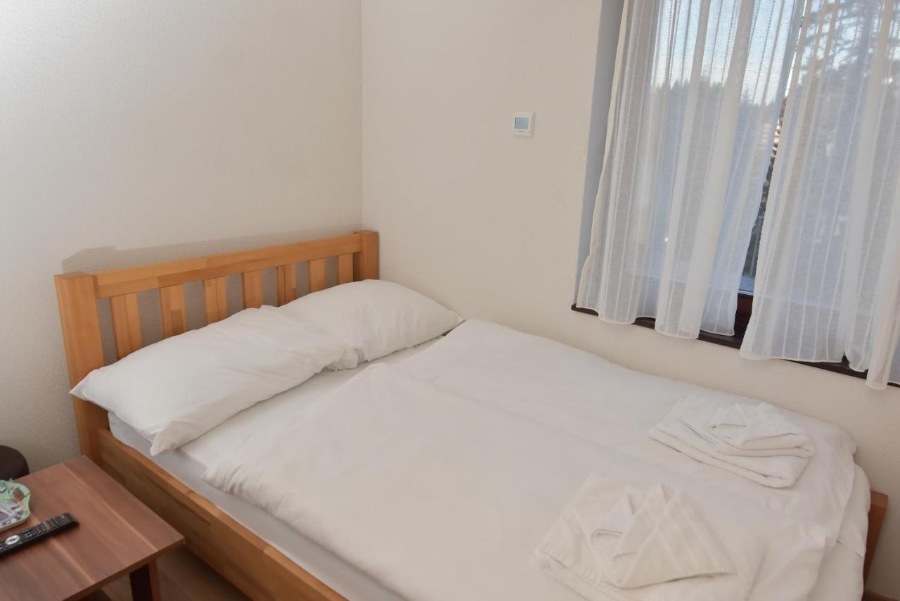Apartments Villa Deja Τζαχορίνα Εξωτερικό φωτογραφία