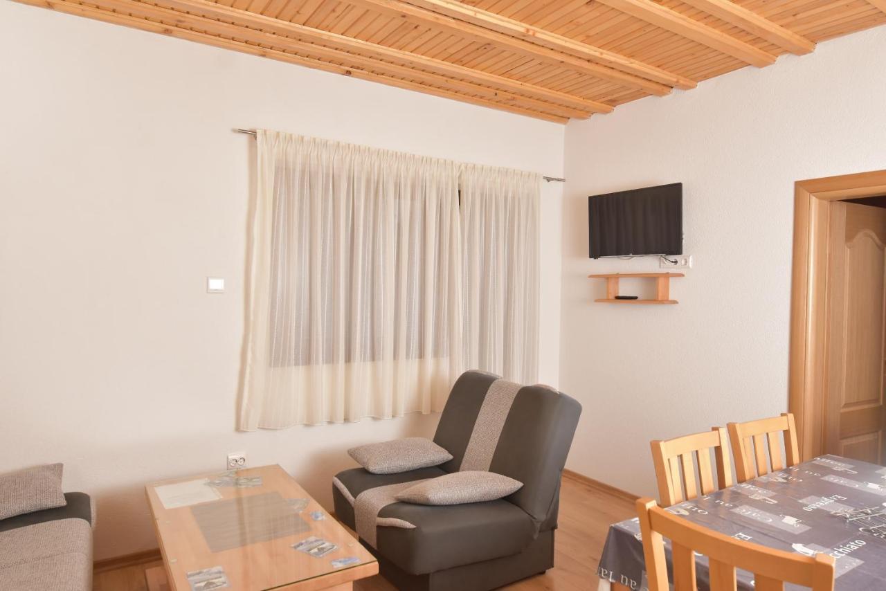 Apartments Villa Deja Τζαχορίνα Εξωτερικό φωτογραφία