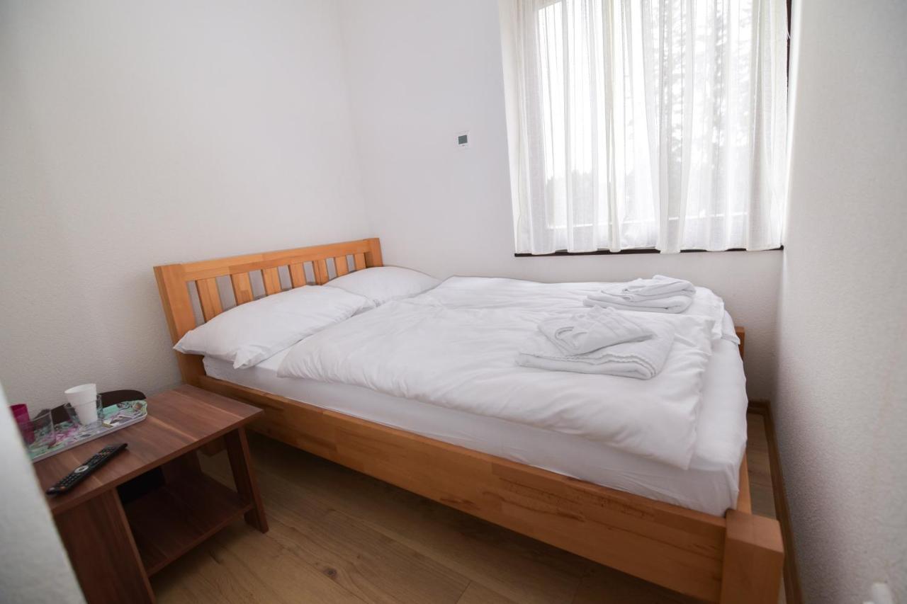 Apartments Villa Deja Τζαχορίνα Εξωτερικό φωτογραφία